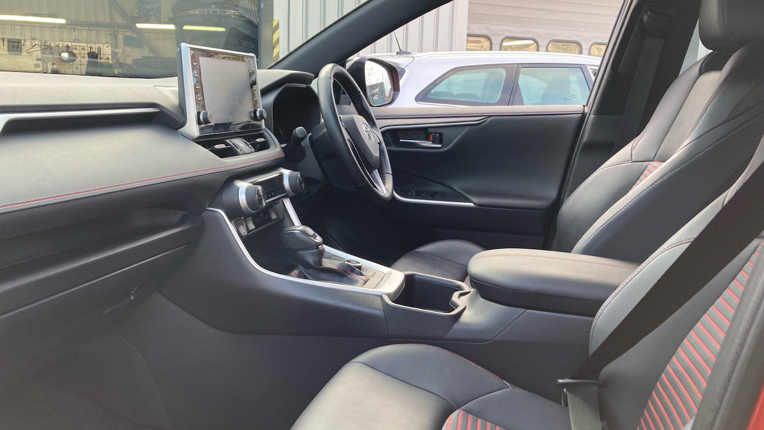 Used Toyota RAV4 2022 for sale - 76544234: Photo 10