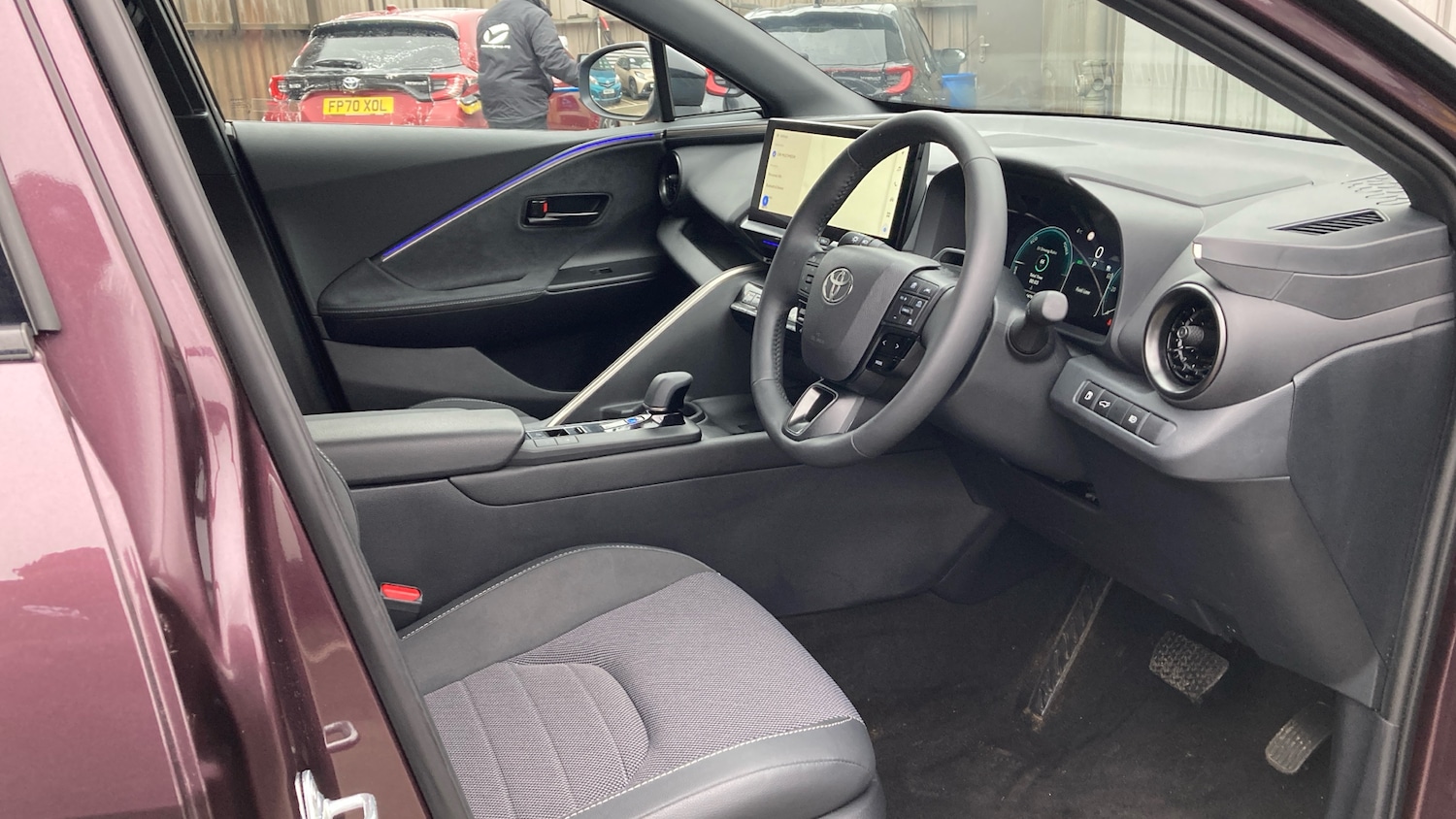 Used Toyota C-HR 2025 for sale - 77640026: Photo 11