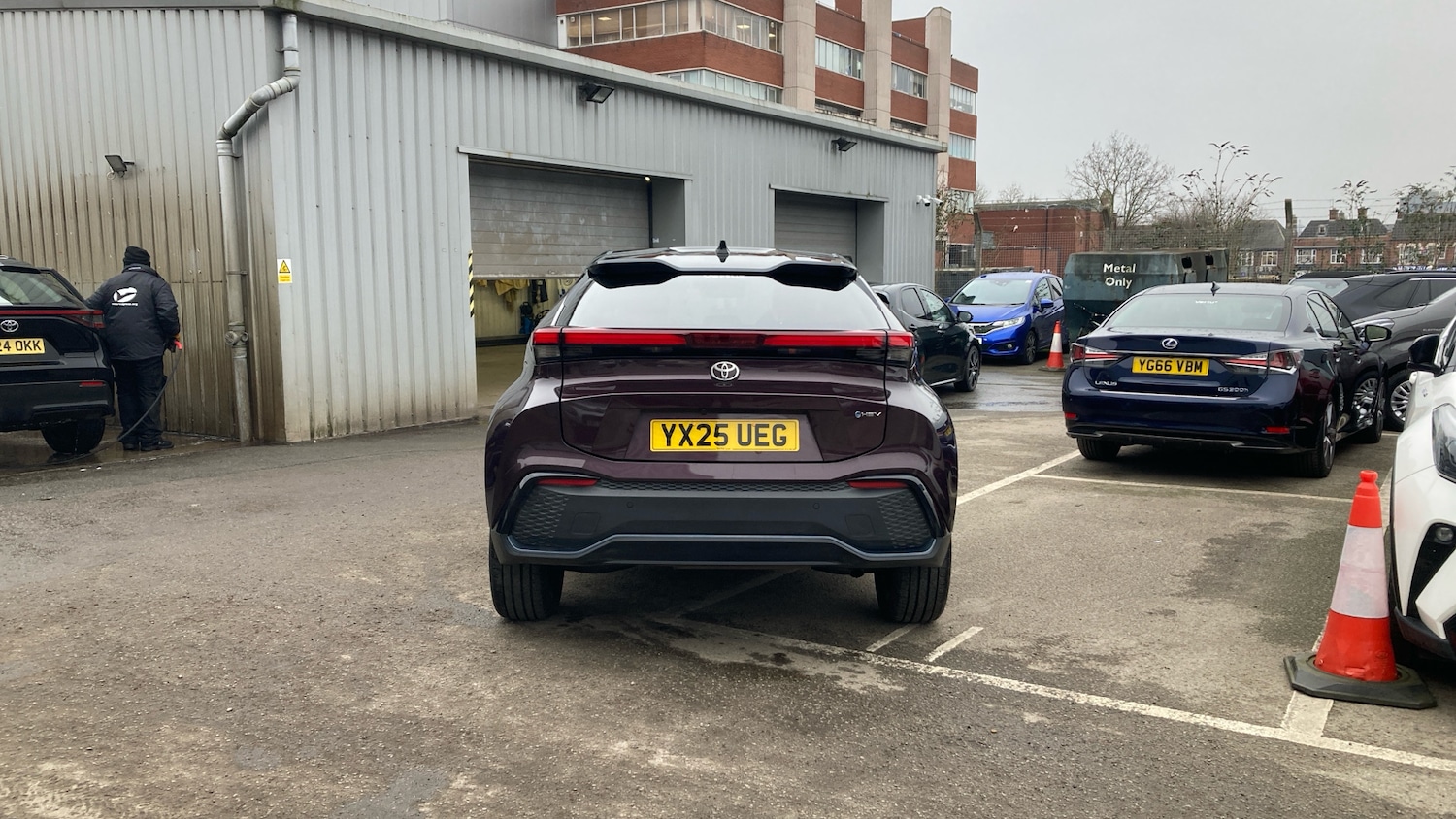 Used Toyota C-HR 2025 for sale - 77640026: Photo 19