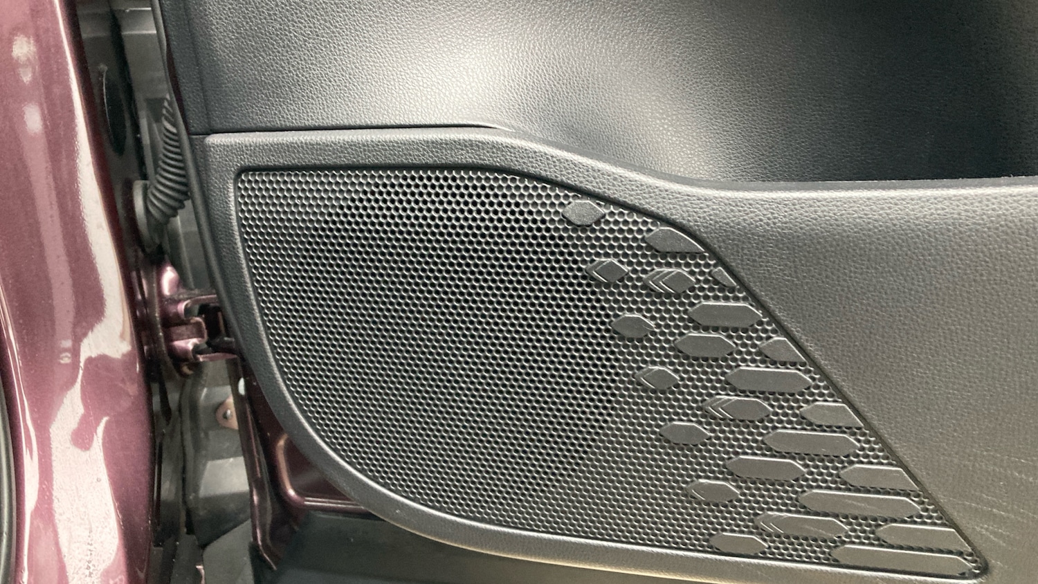 Used Toyota C-HR 2025 for sale - 77640026: Photo 34