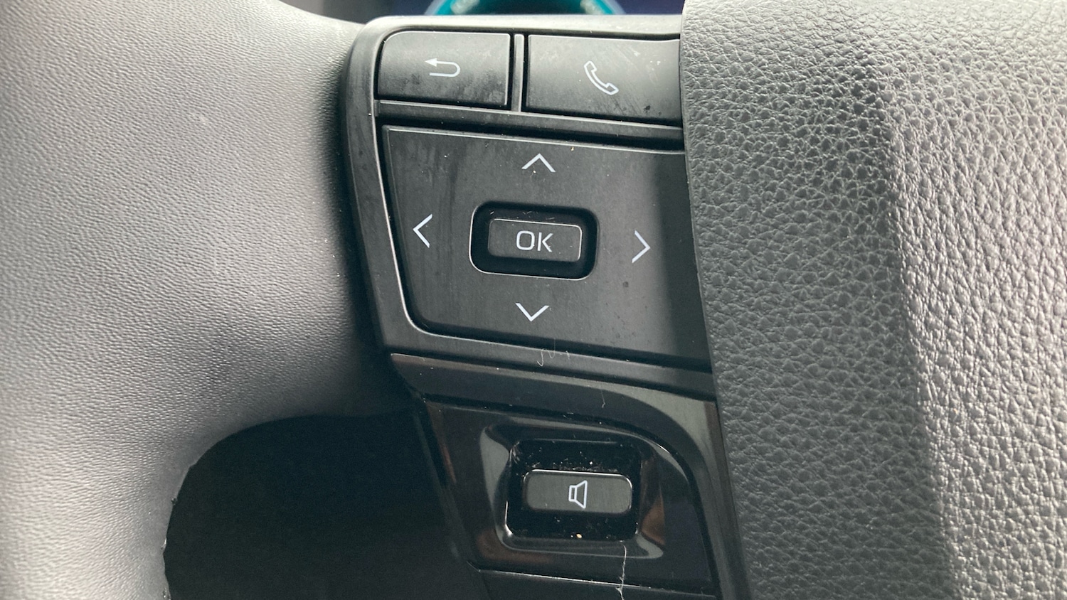 Used Toyota C-HR 2025 for sale - 77640026: Photo 39