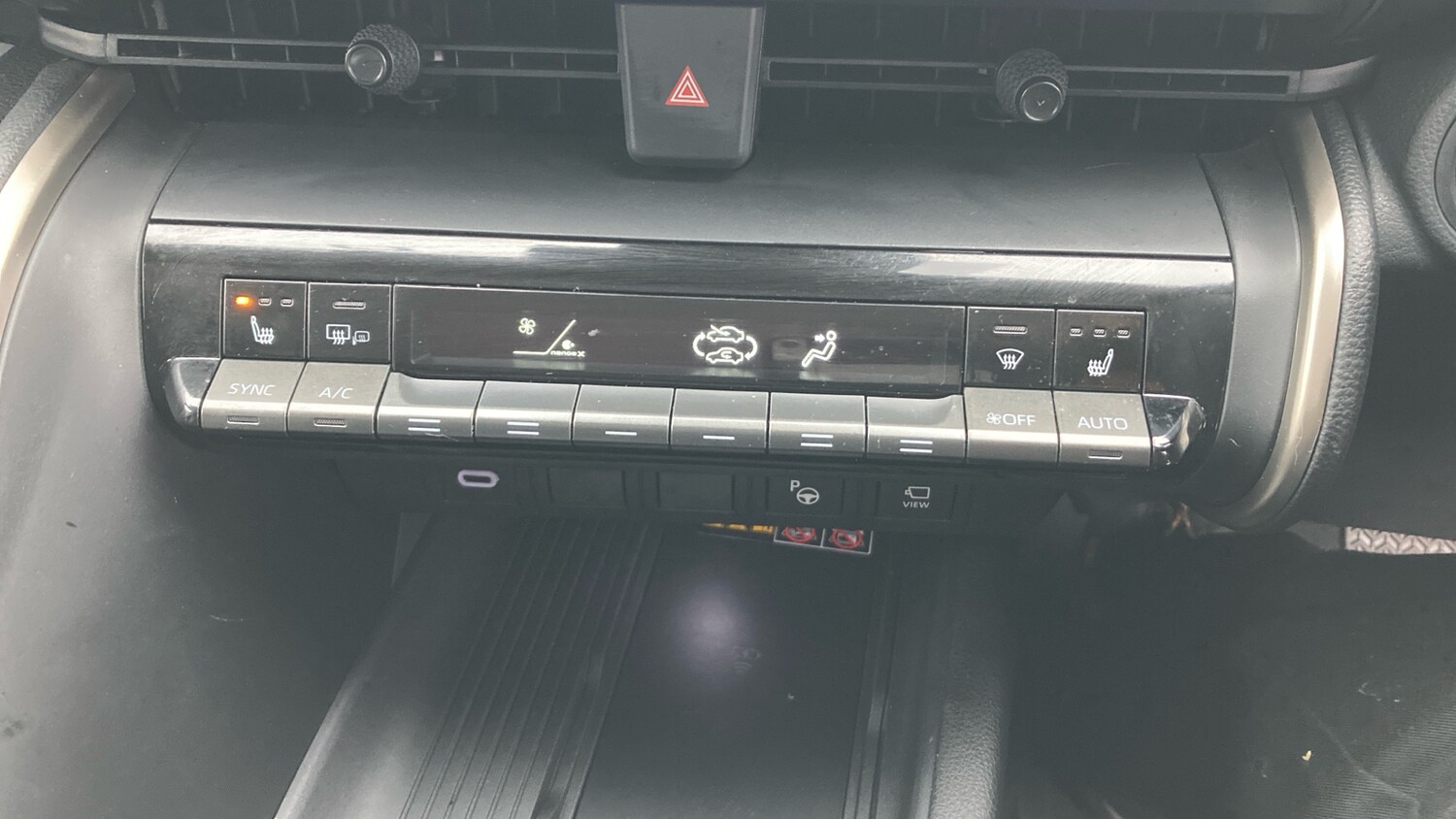 Used Toyota C-HR 2025 for sale - 77640026: Photo 41