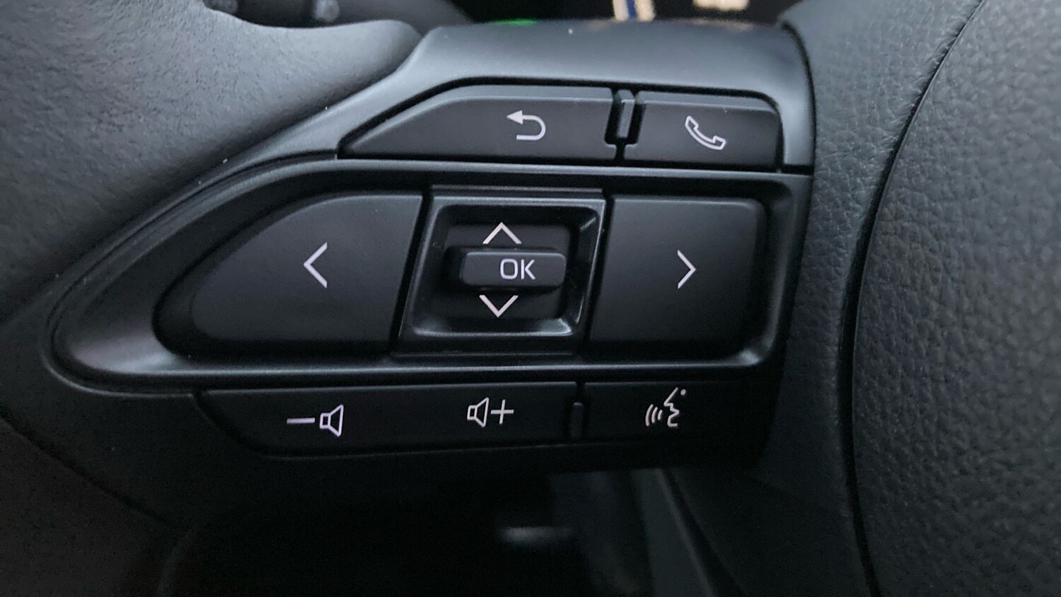 Used Toyota Yaris Cross 2025 for sale - 76694167: Photo 36