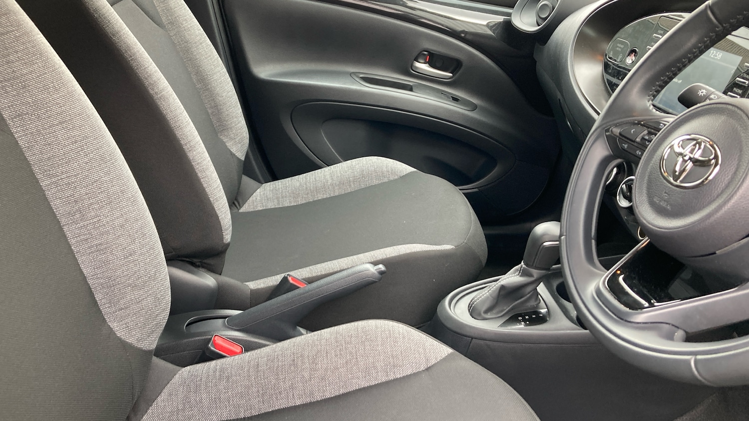 Used Toyota Aygo X 2023 for sale - 77804369: Photo 35