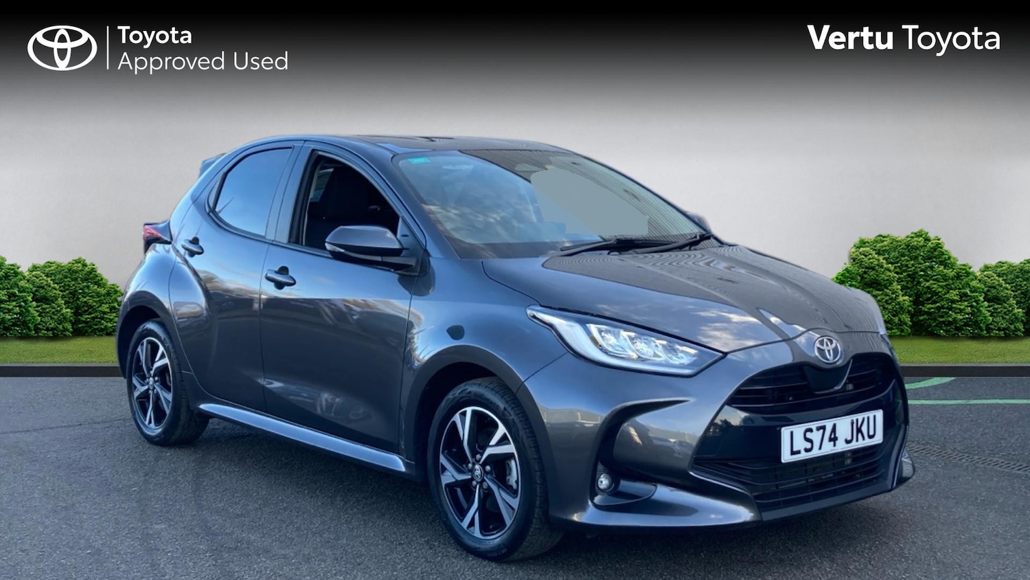 Used Toyota Yaris 2024 for sale - 77336487: Photo 1