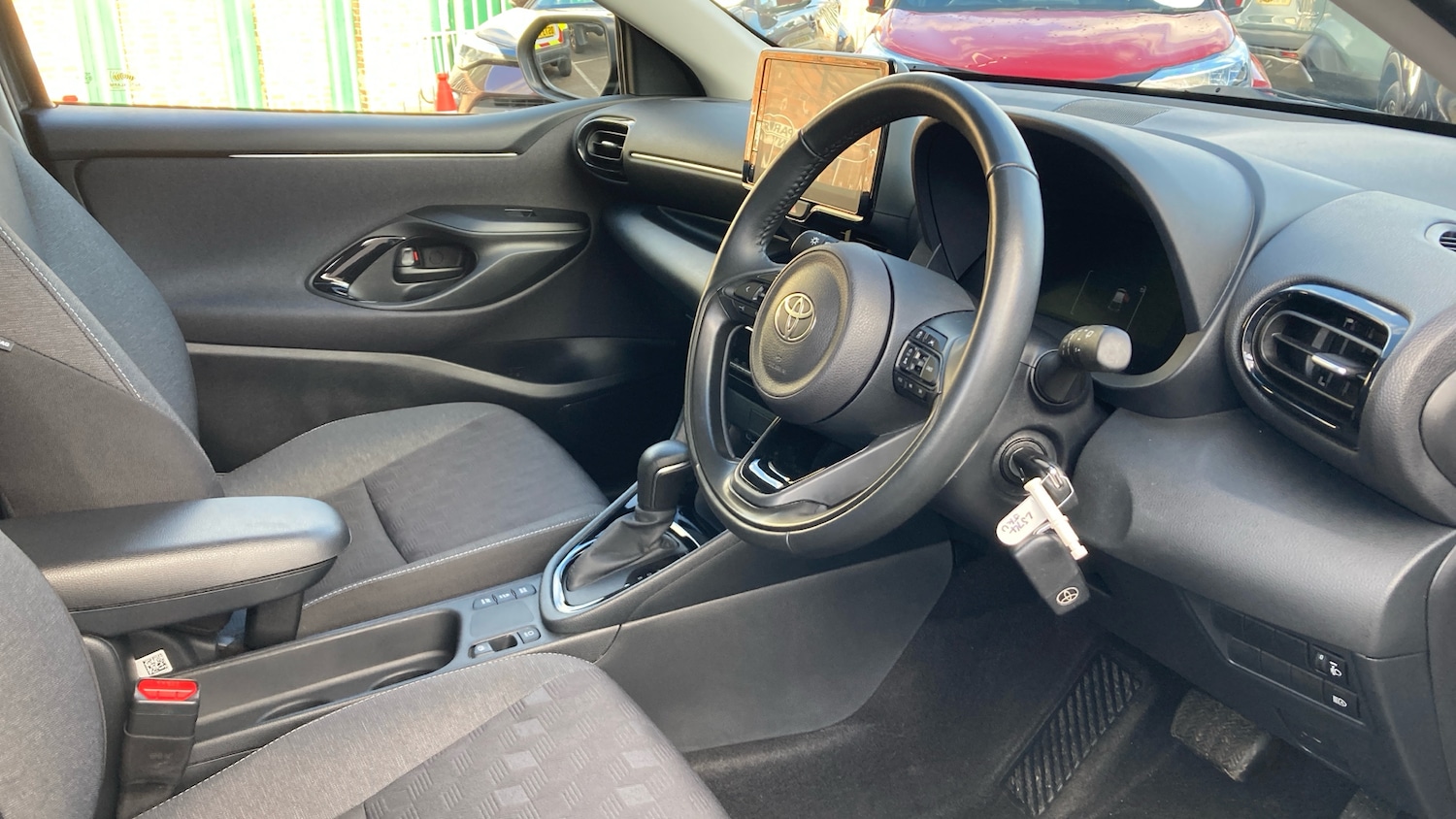 Used Toyota Yaris 2024 for sale - 77336487: Photo 11