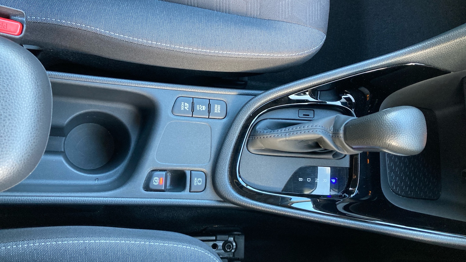 Used Toyota Yaris 2024 for sale - 77336487: Photo 36