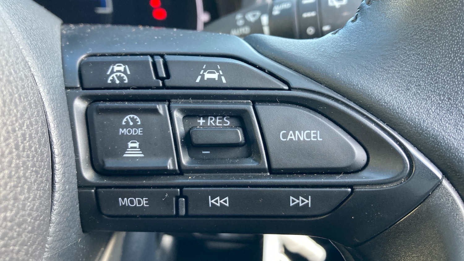 Used Toyota Yaris 2024 for sale - 77336487: Photo 42