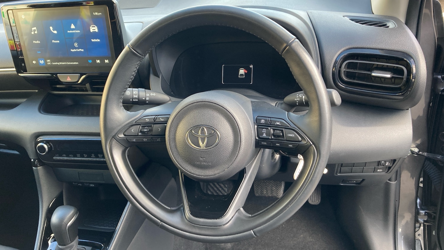 Used Toyota Yaris 2024 for sale - 77336487: Photo 8