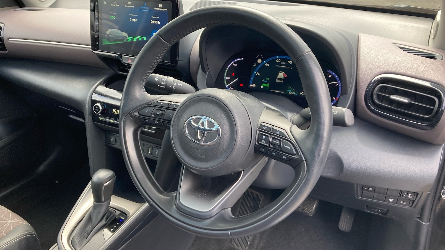 Used Toyota Yaris Cross 2023 for sale - 76638562: Photo 8