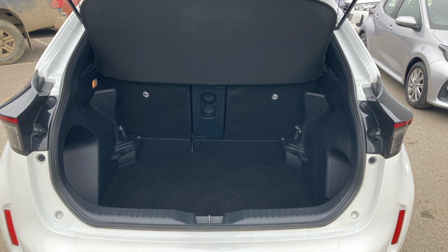 Used Toyota Yaris Cross 2023 for sale - 78125069: Photo 13