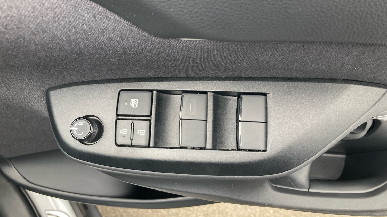 Used Toyota Yaris Cross 2023 for sale - 78125069: Photo 20