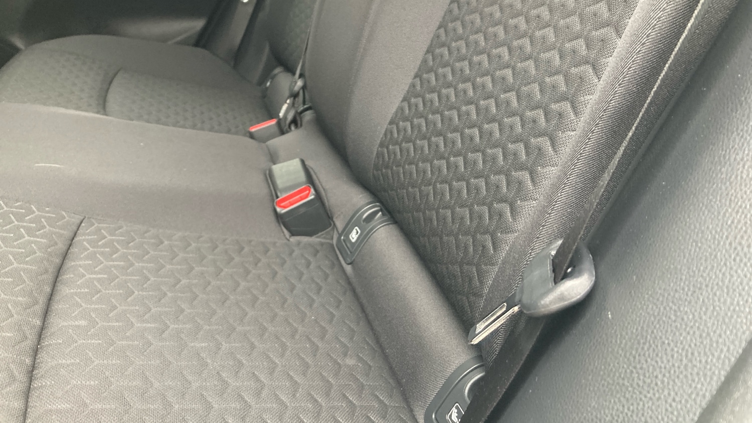 Used Toyota Yaris Cross 2023 for sale - 78125069: Photo 32