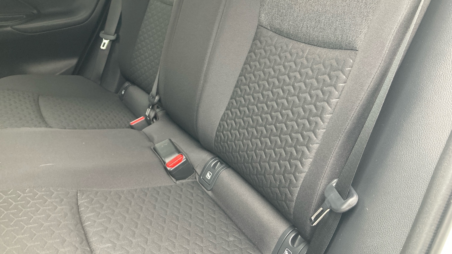 Used Toyota Yaris Cross 2023 for sale - 78125069: Photo 33