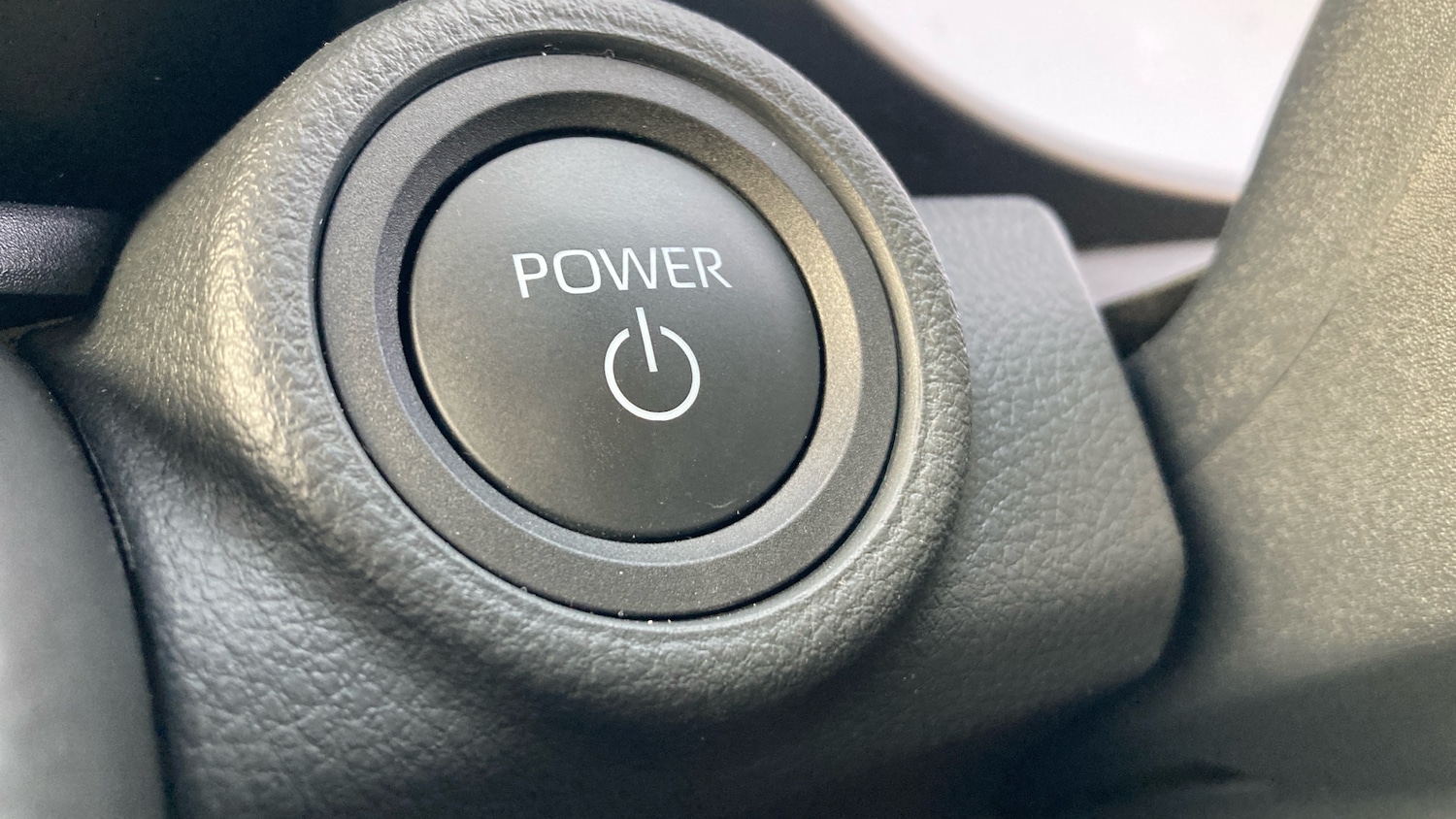 Used Toyota C-HR 2025 for sale - 77851176: Photo 38