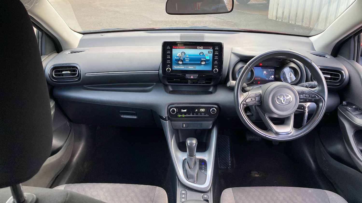 Used Toyota Yaris 2022 for sale - 77405642: Photo 5