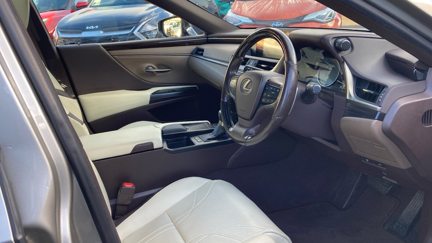 Used Lexus ES 2020 for sale - 76722738: Photo 11