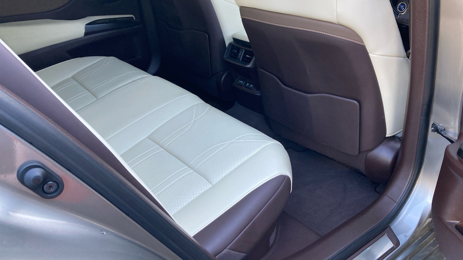 Used Lexus ES 2020 for sale - 76722738: Photo 12