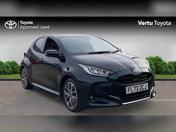 Used Toyota Yaris 2023 for sale - 77690633: Photo