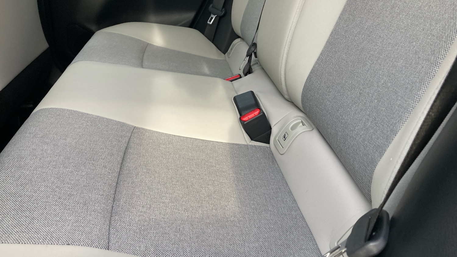 Used Toyota Yaris 2023 for sale - 77690633: Photo 22