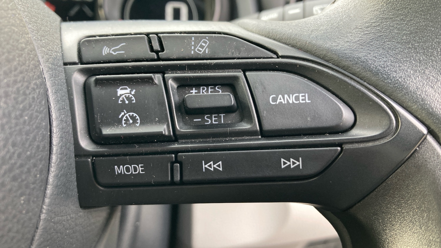 Used Toyota Yaris 2023 for sale - 77690633: Photo 35