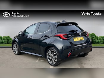 Used Toyota Yaris 2023 for sale - 77690633: Photo