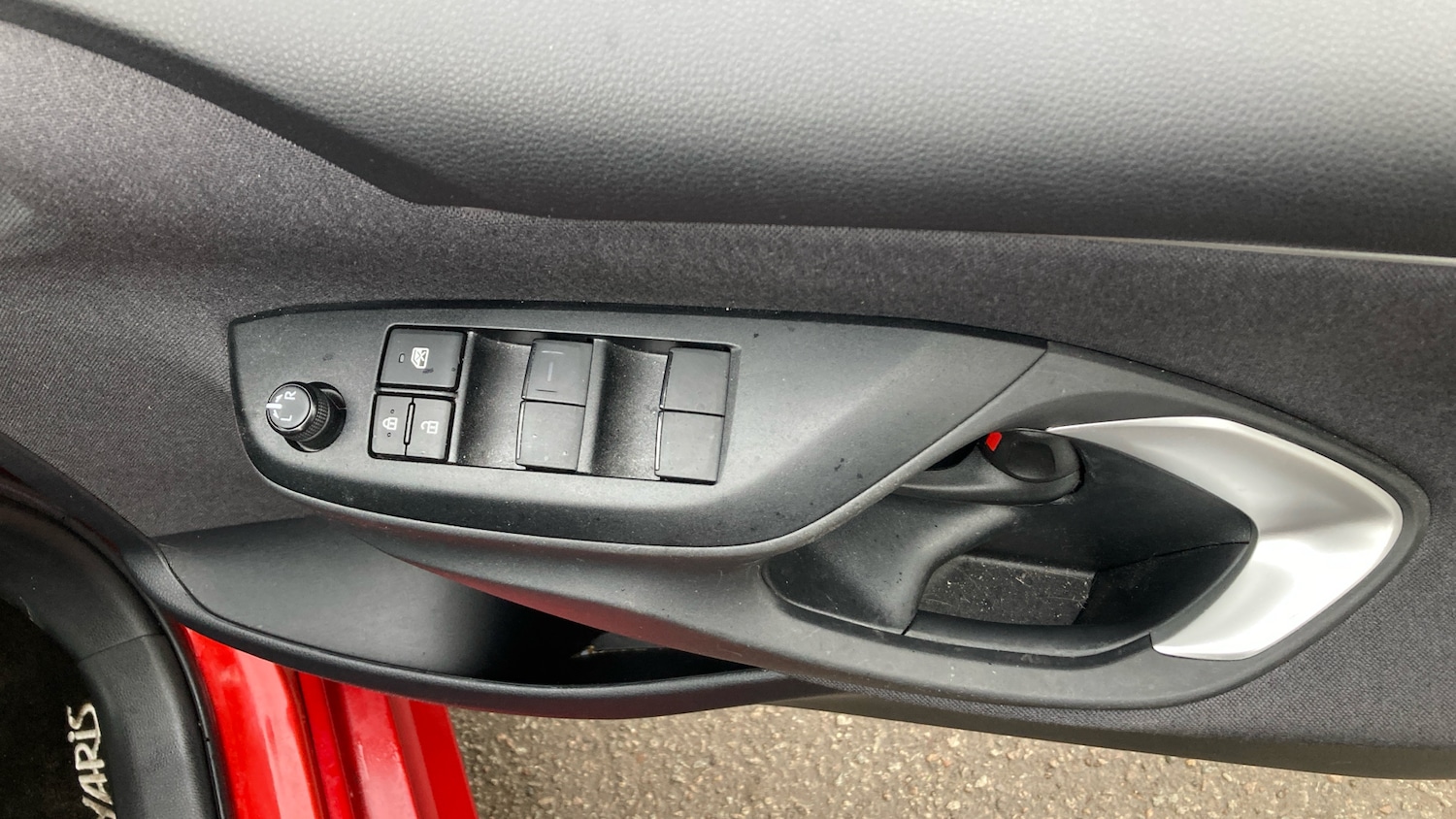 Used Toyota Yaris 2024 for sale - 77404496: Photo 32