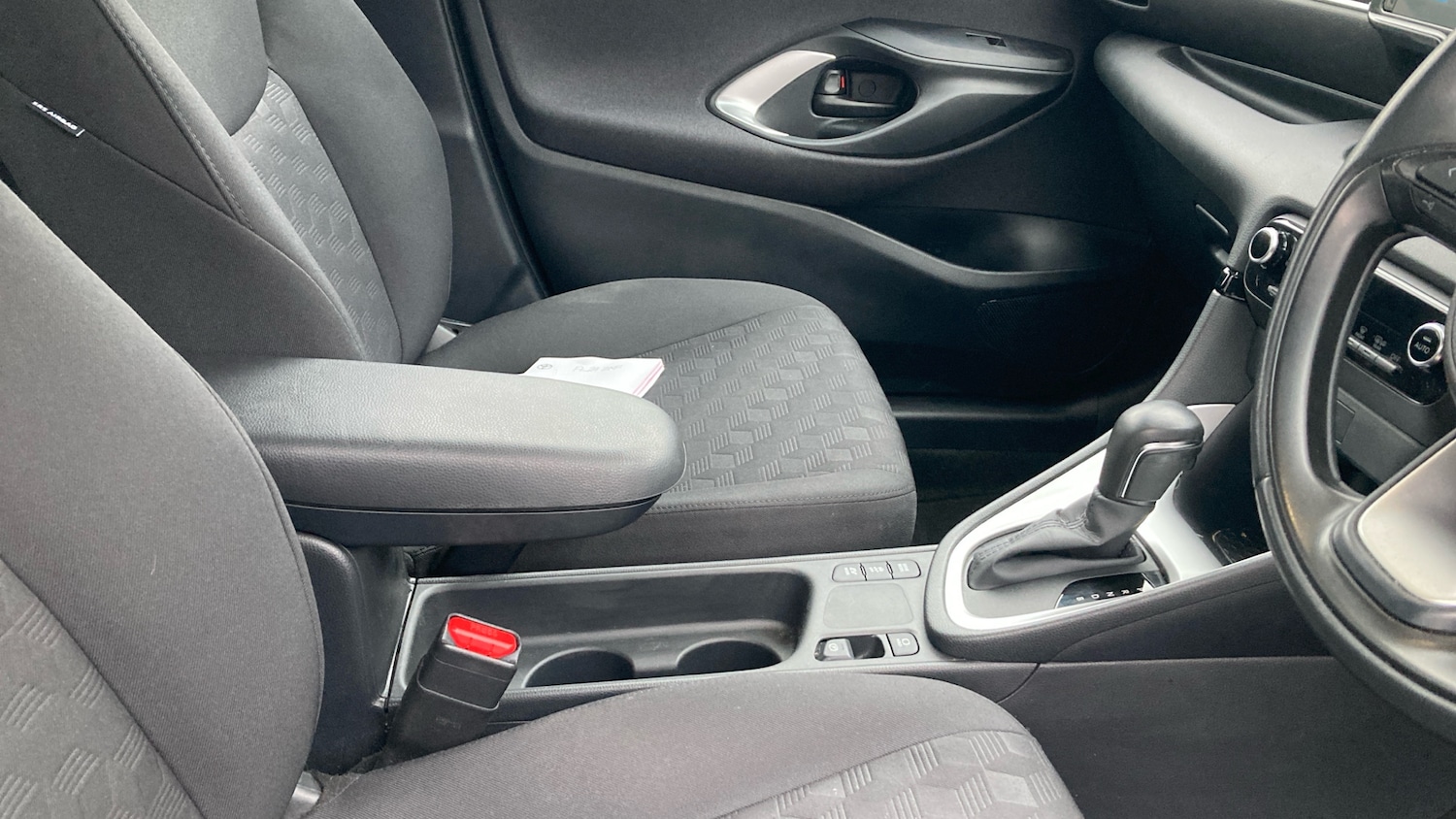 Used Toyota Yaris 2024 for sale - 77404496: Photo 34