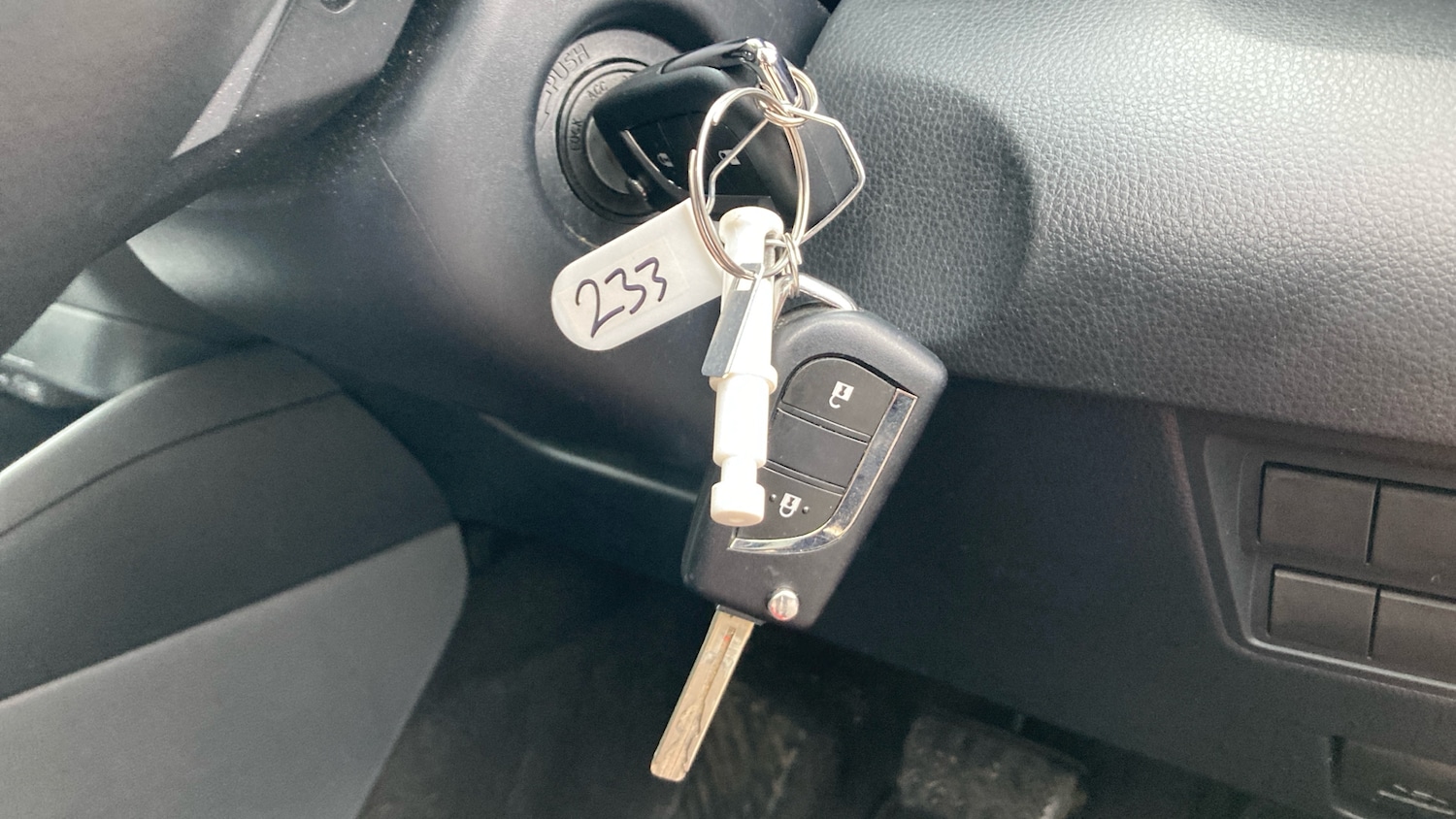 Used Toyota Yaris 2024 for sale - 77404496: Photo 35