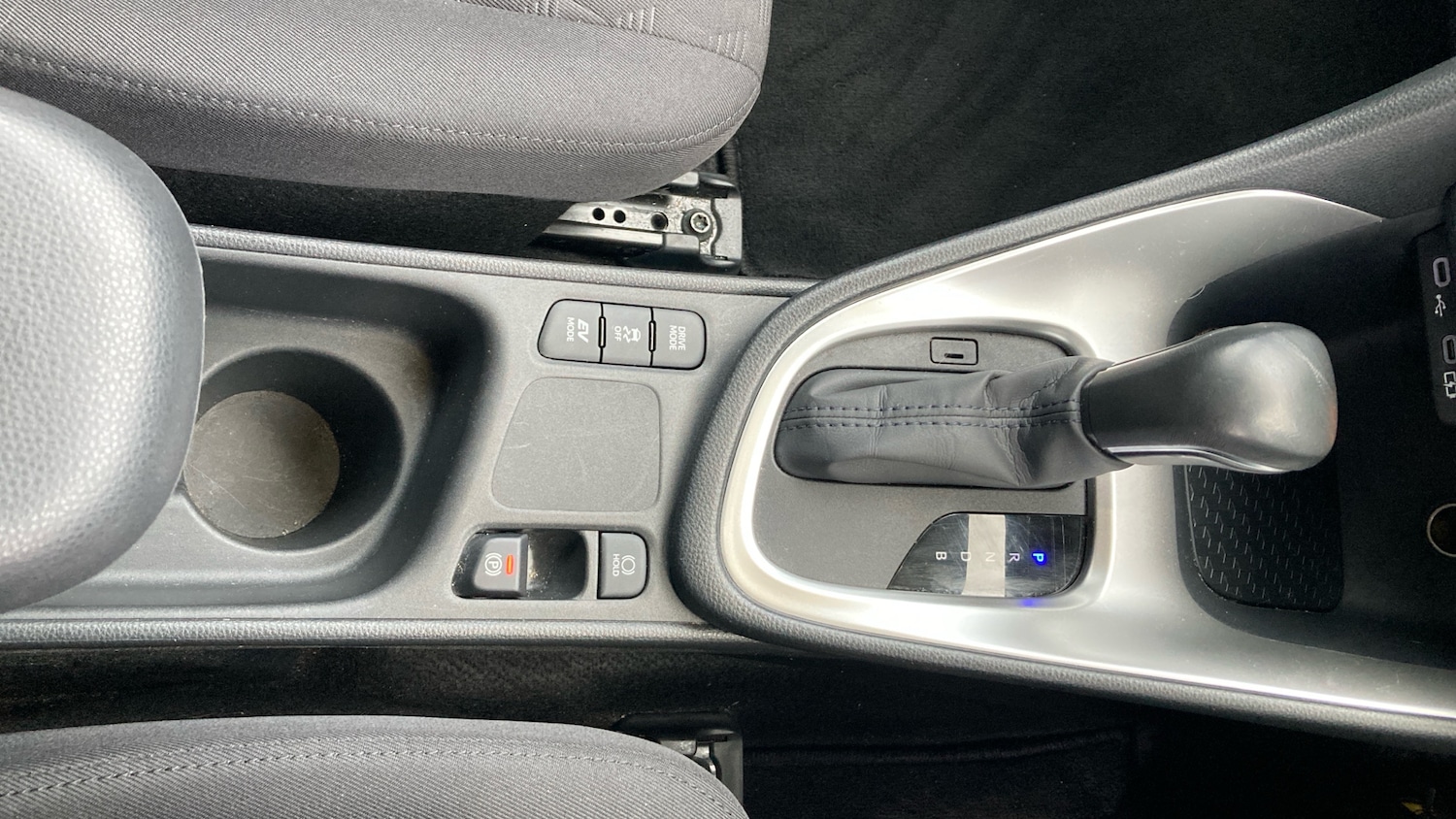 Used Toyota Yaris 2024 for sale - 77404496: Photo 39