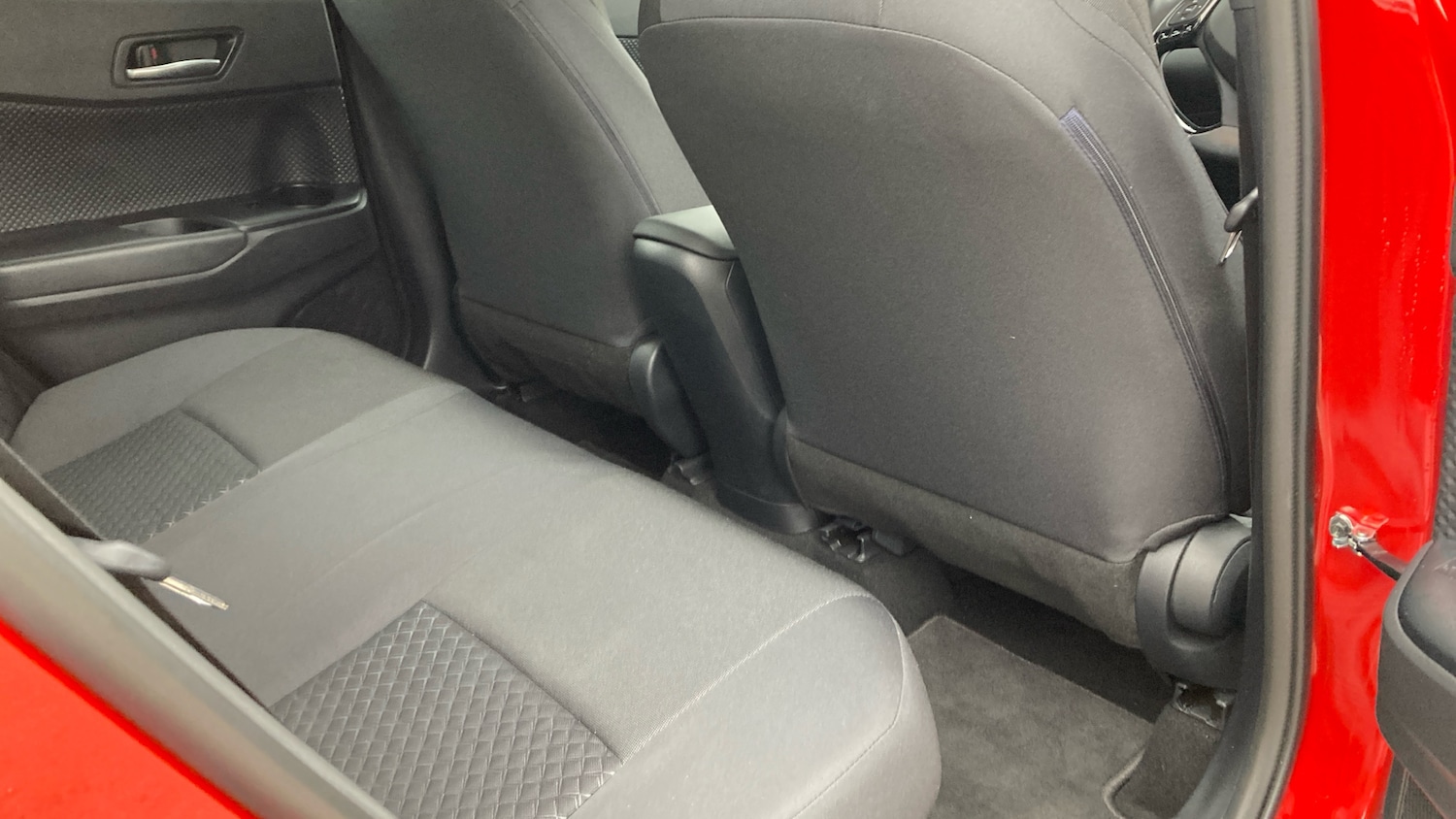 Used Toyota C-HR 2023 for sale - 77851183: Photo 12