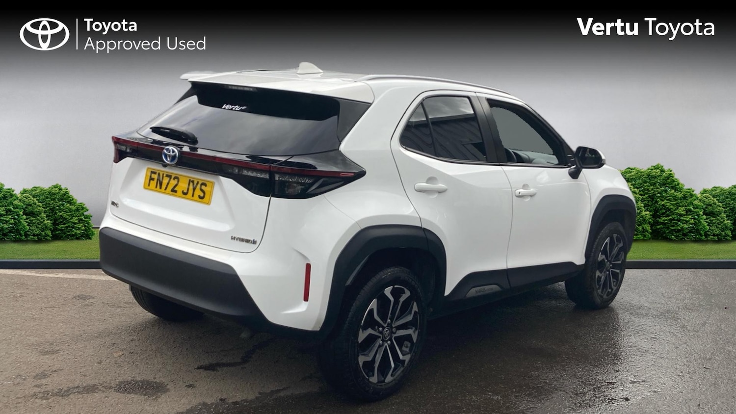 Used Toyota Yaris Cross 2022 for sale - 76907642: Photo 2