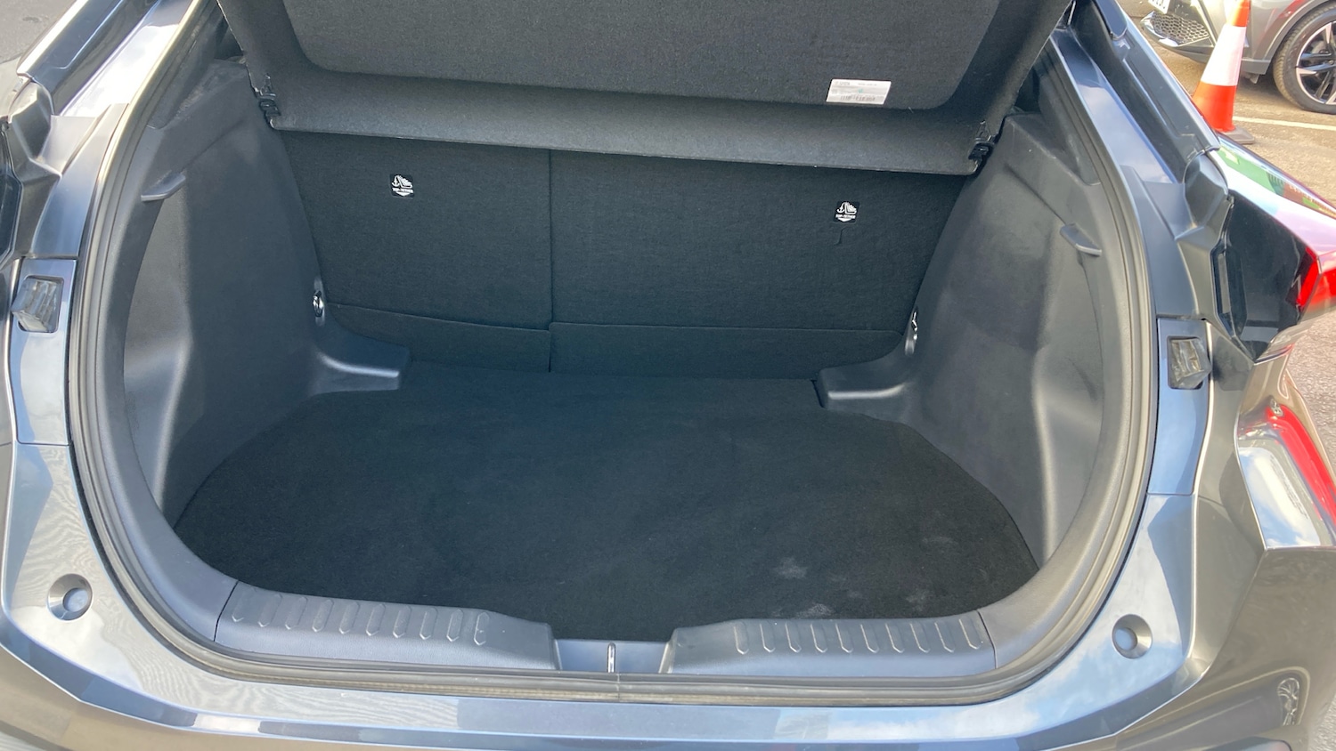 Used Toyota C-HR 2024 for sale - 76343868: Photo 14