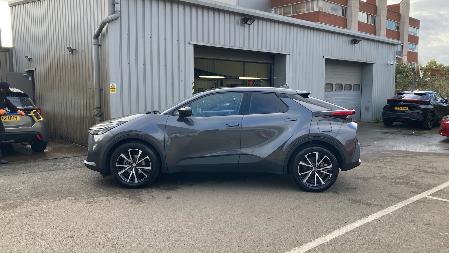 Used Toyota C-HR 2024 for sale - 76343868: Photo 17