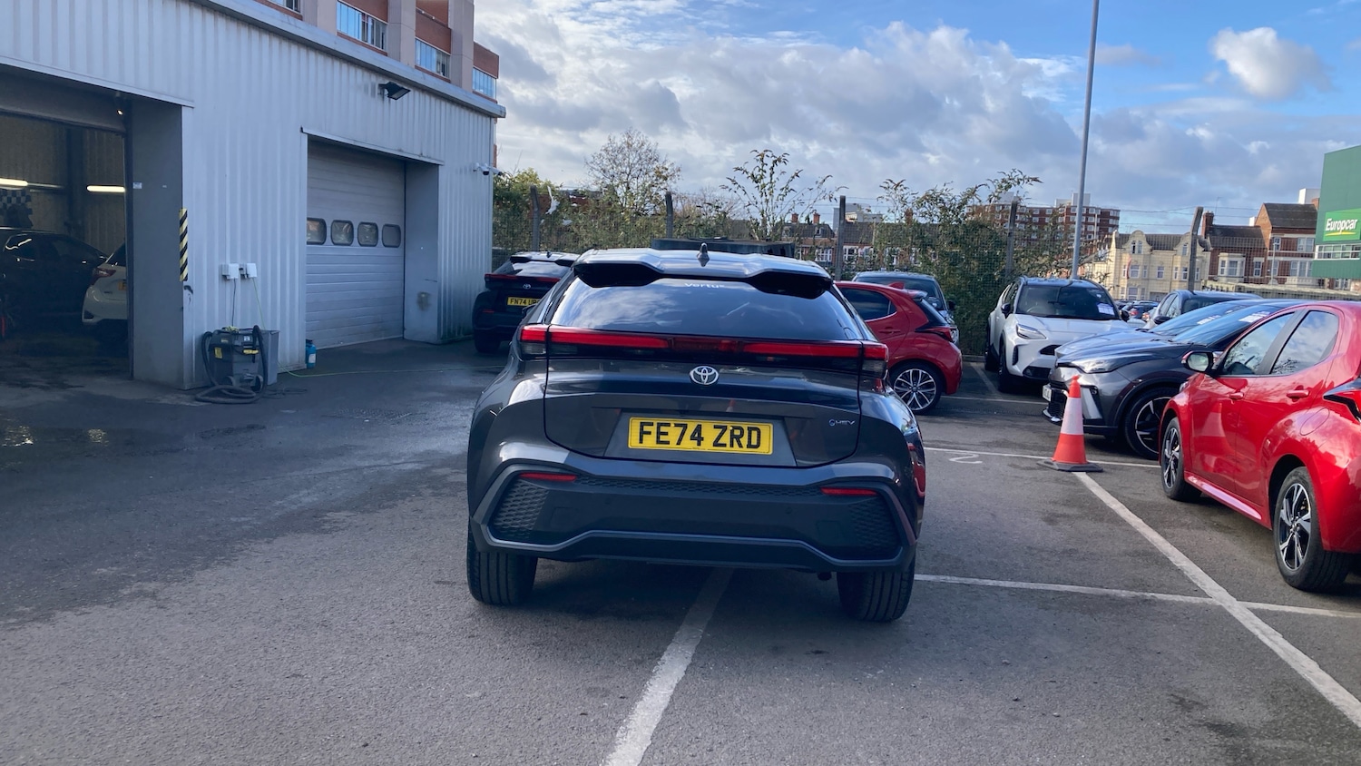 Used Toyota C-HR 2024 for sale - 76343868: Photo 19