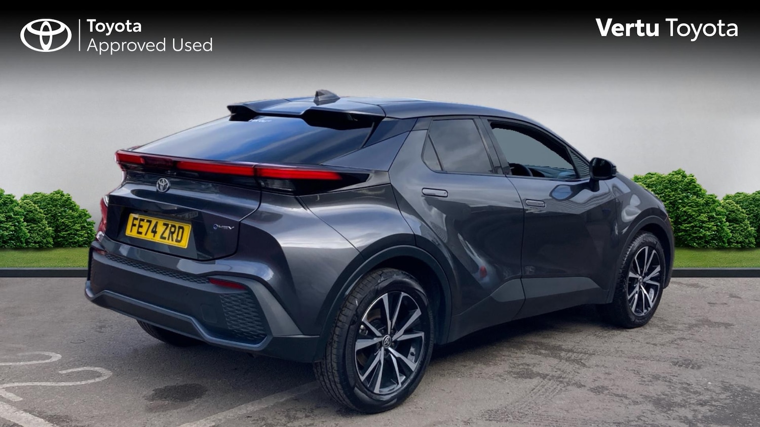 Used Toyota C-HR 2024 for sale - 76343868: Photo 2