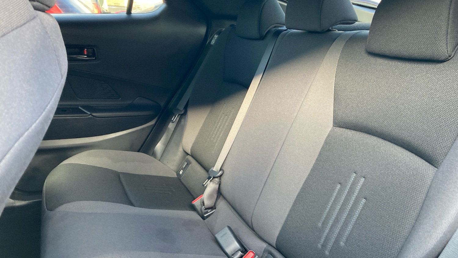 Used Toyota C-HR 2024 for sale - 76343868: Photo 21