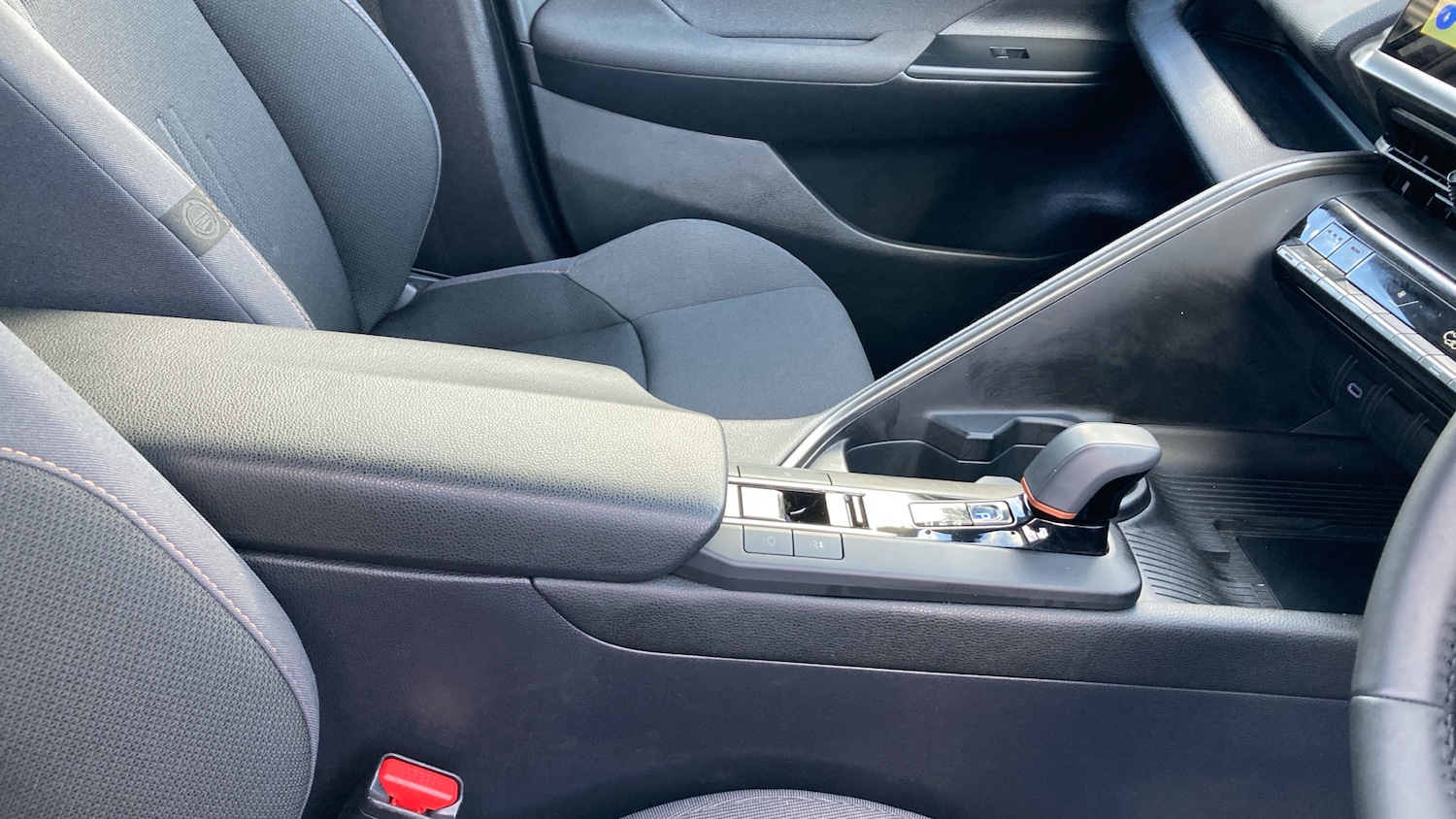 Used Toyota C-HR 2024 for sale - 76343868: Photo 38