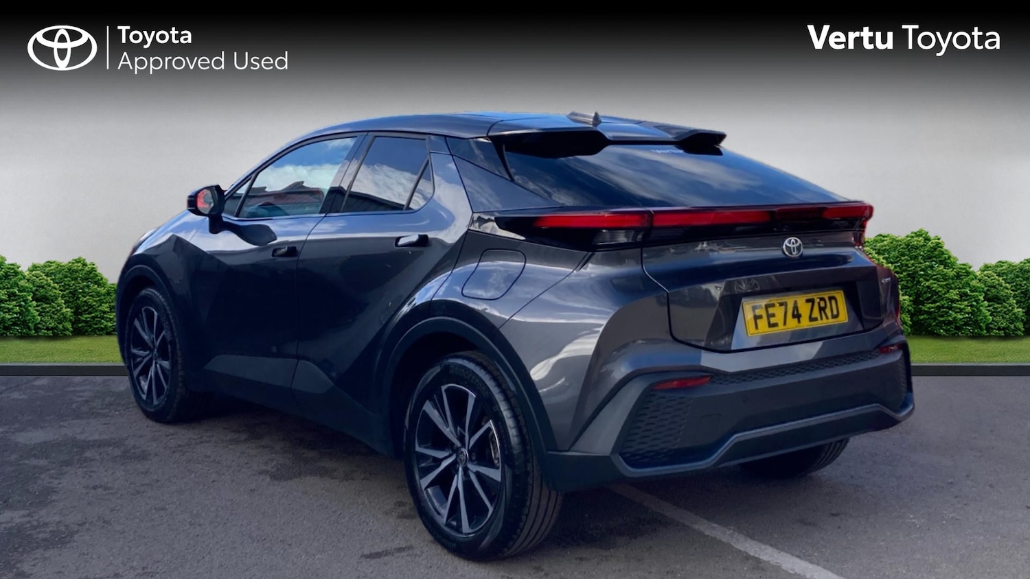 Used Toyota C-HR 2024 for sale - 76343868: Photo 4