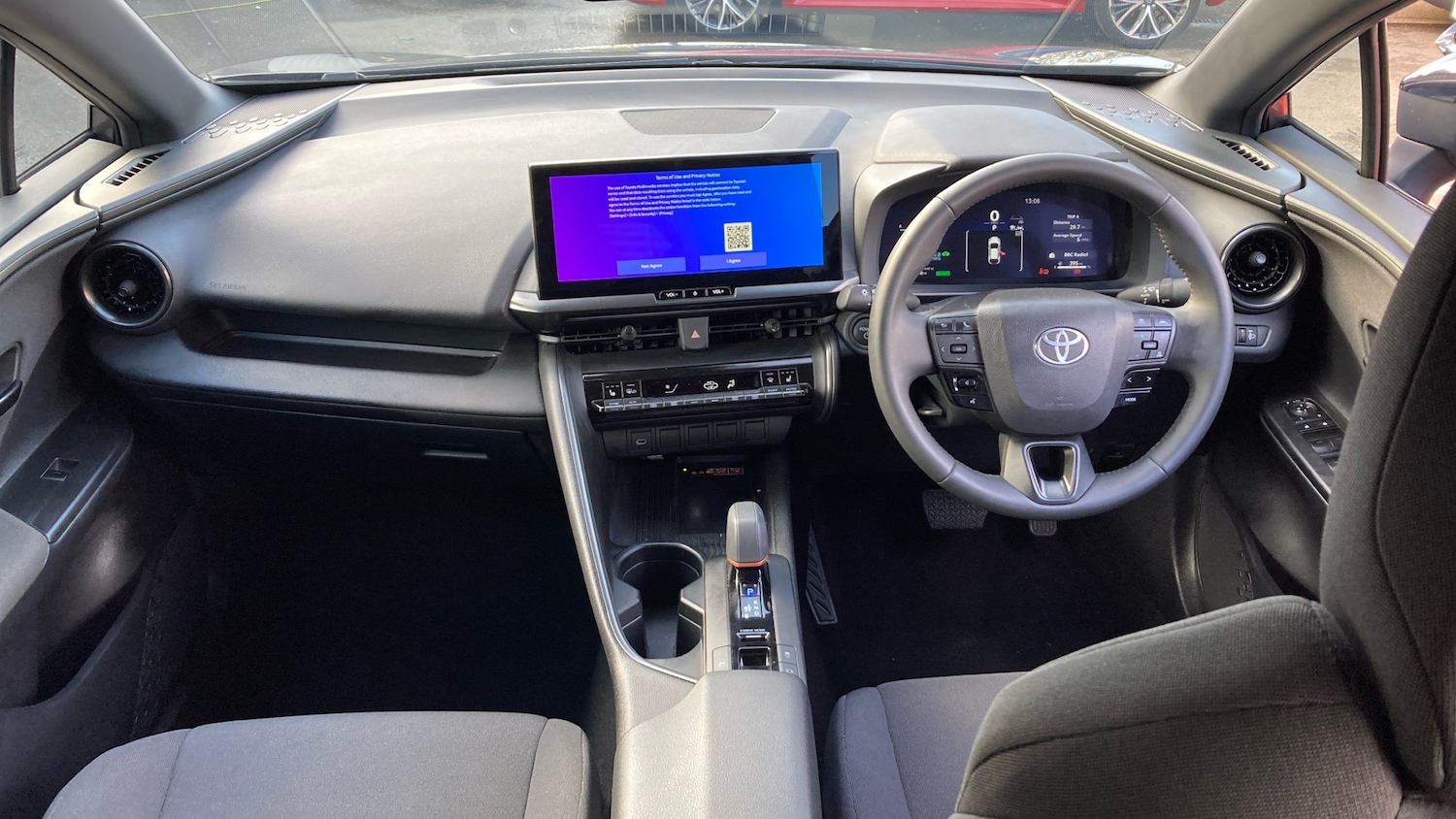 Used Toyota C-HR 2024 for sale - 76343868: Photo 5