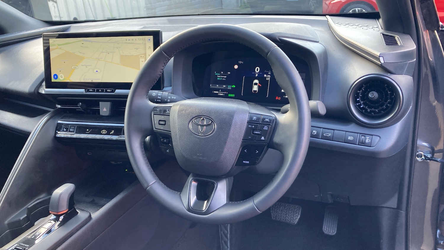 Used Toyota C-HR 2024 for sale - 76343868: Photo 6