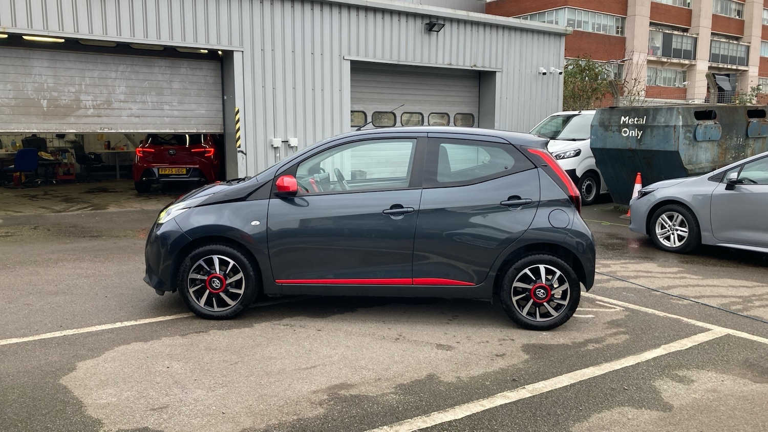 Used Toyota AYGO 2020 for sale - 76983842: Photo 17