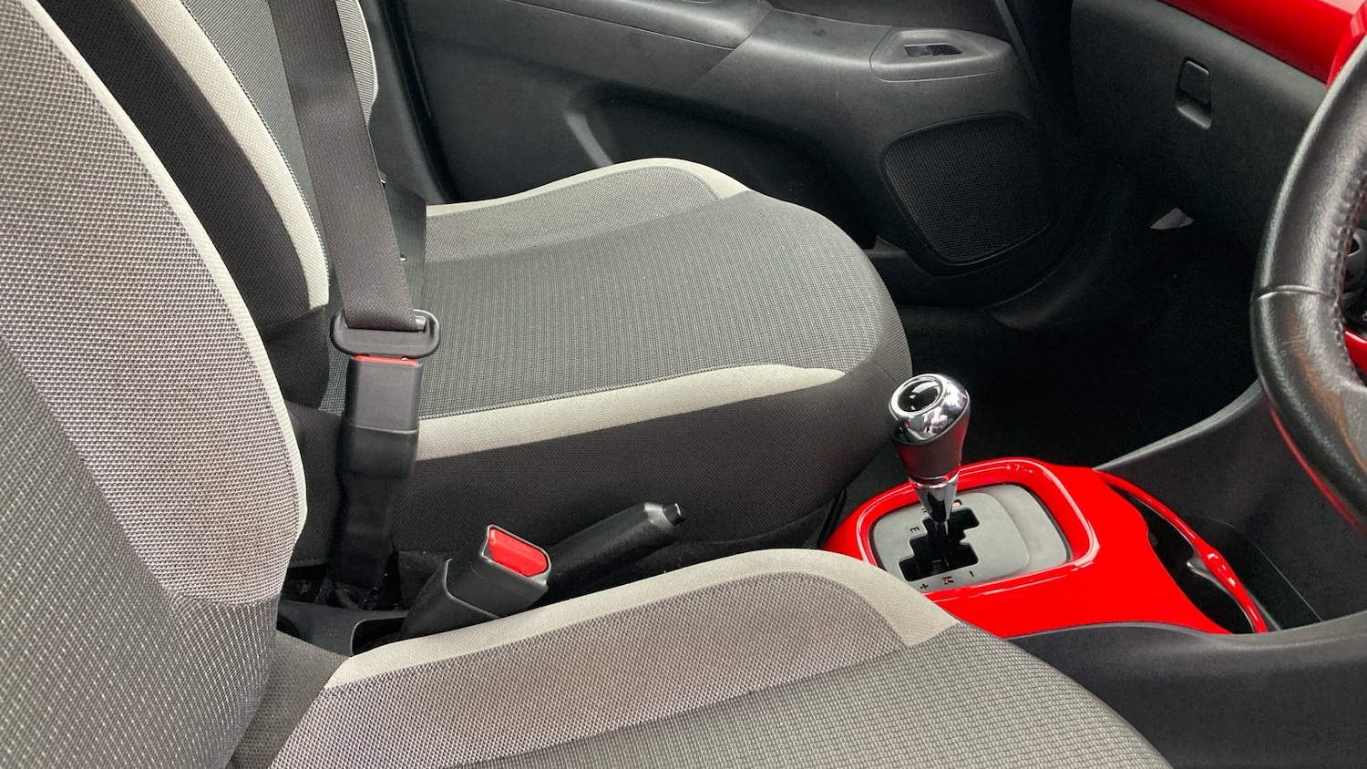 Used Toyota AYGO 2020 for sale - 76983842: Photo 34