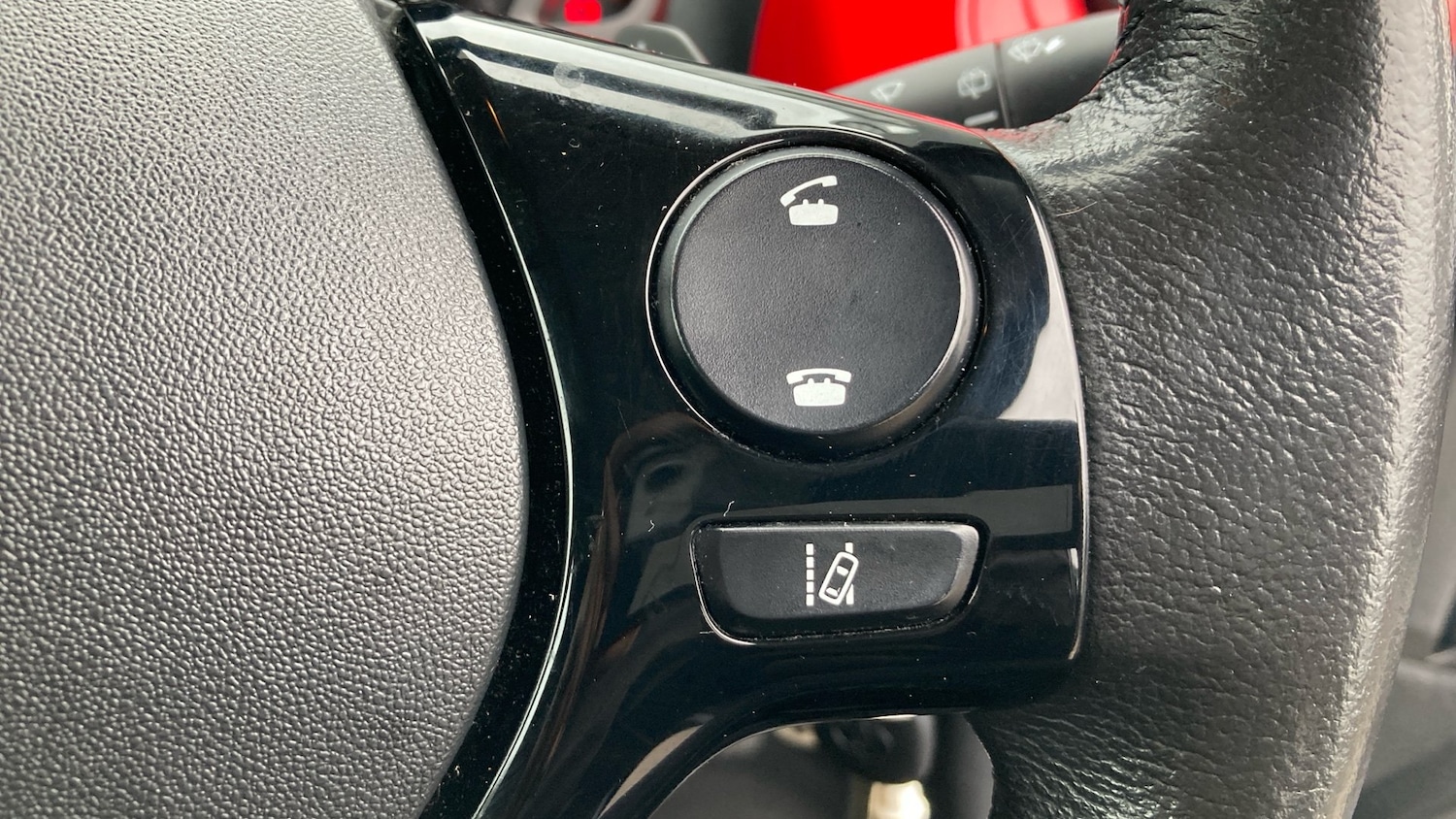 Used Toyota AYGO 2020 for sale - 76983842: Photo 37