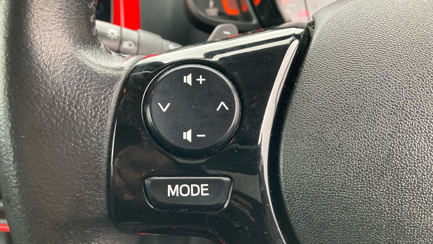 Used Toyota AYGO 2020 for sale - 76983842: Photo 38