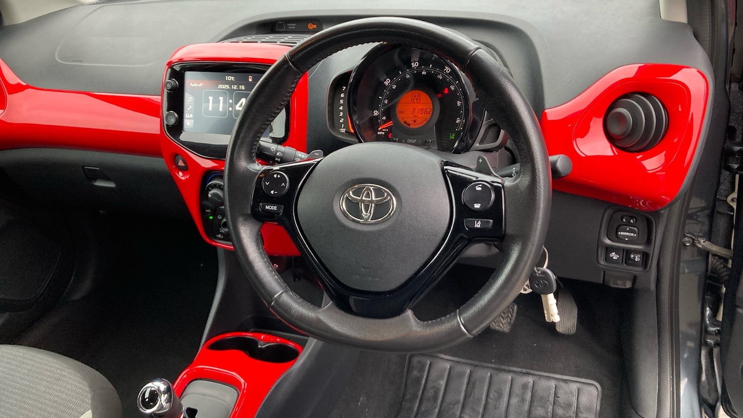 Used Toyota AYGO 2020 for sale - 76983842: Photo 6