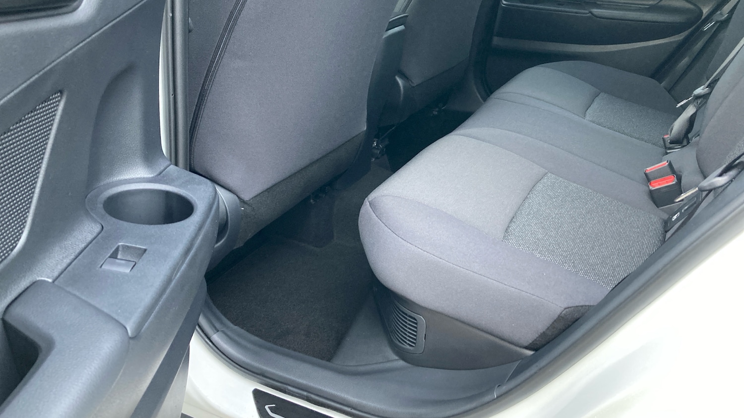 Used Toyota C-HR 2025 for sale - 77449313: Photo 13