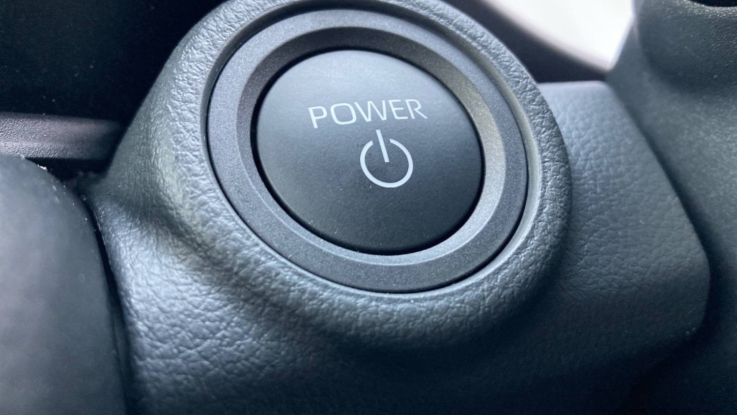 Used Toyota C-HR 2025 for sale - 77449313: Photo 41