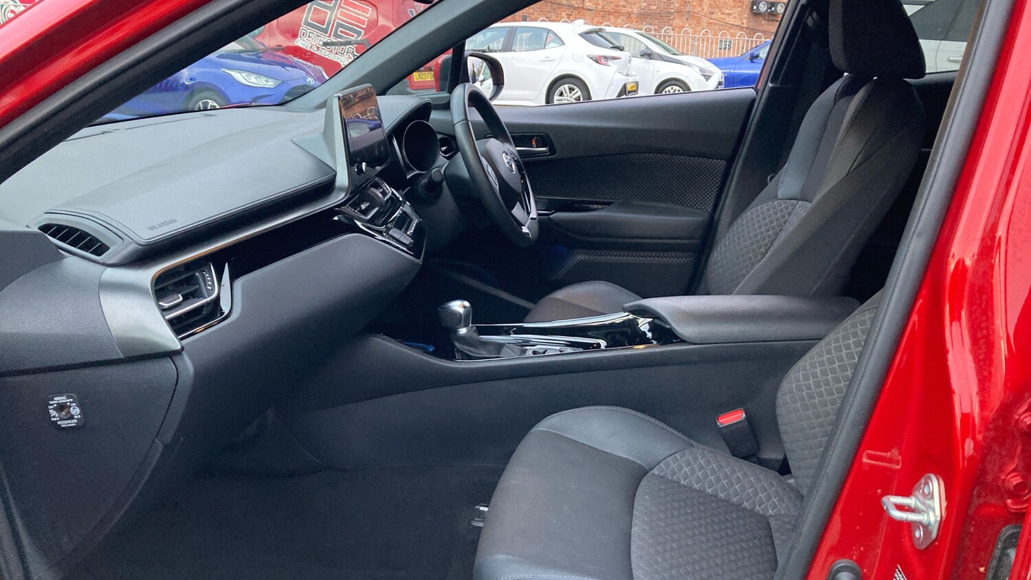 Used Toyota C-HR 2023 for sale - 77555207: Photo 10