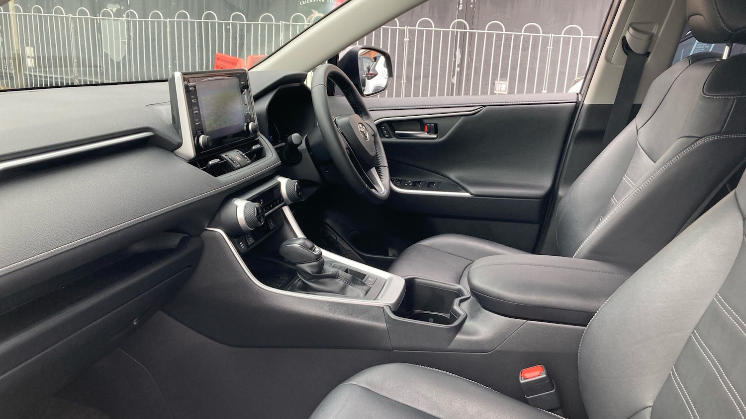 Used Toyota RAV4 2022 for sale - 76451828: Photo 10